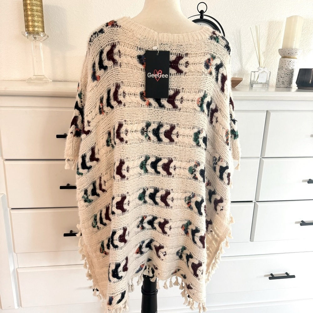 GeeGee Chunky Knit Colorful Tassel Poncho Size Large